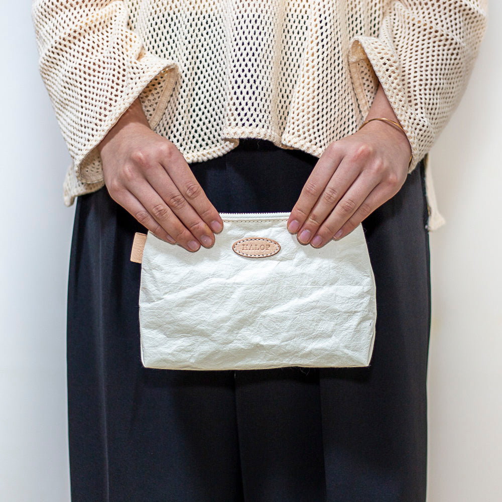 gusset pouch