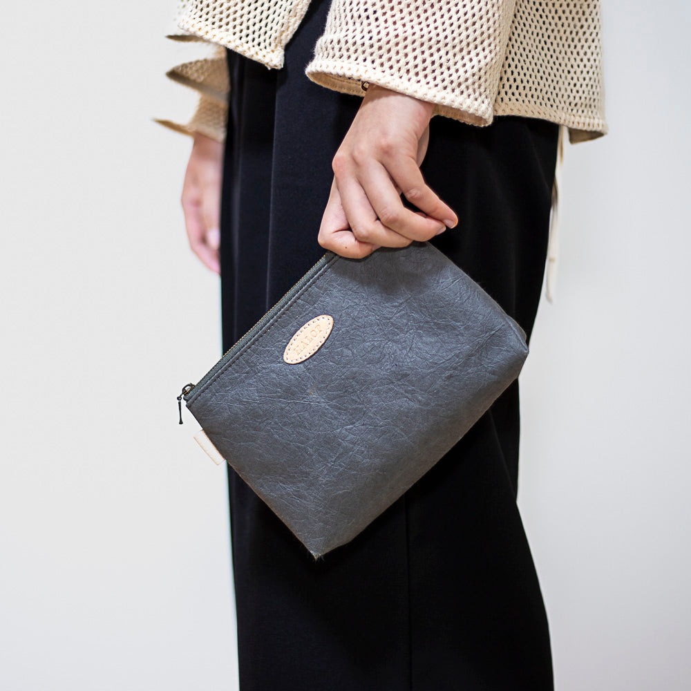 gusset pouch