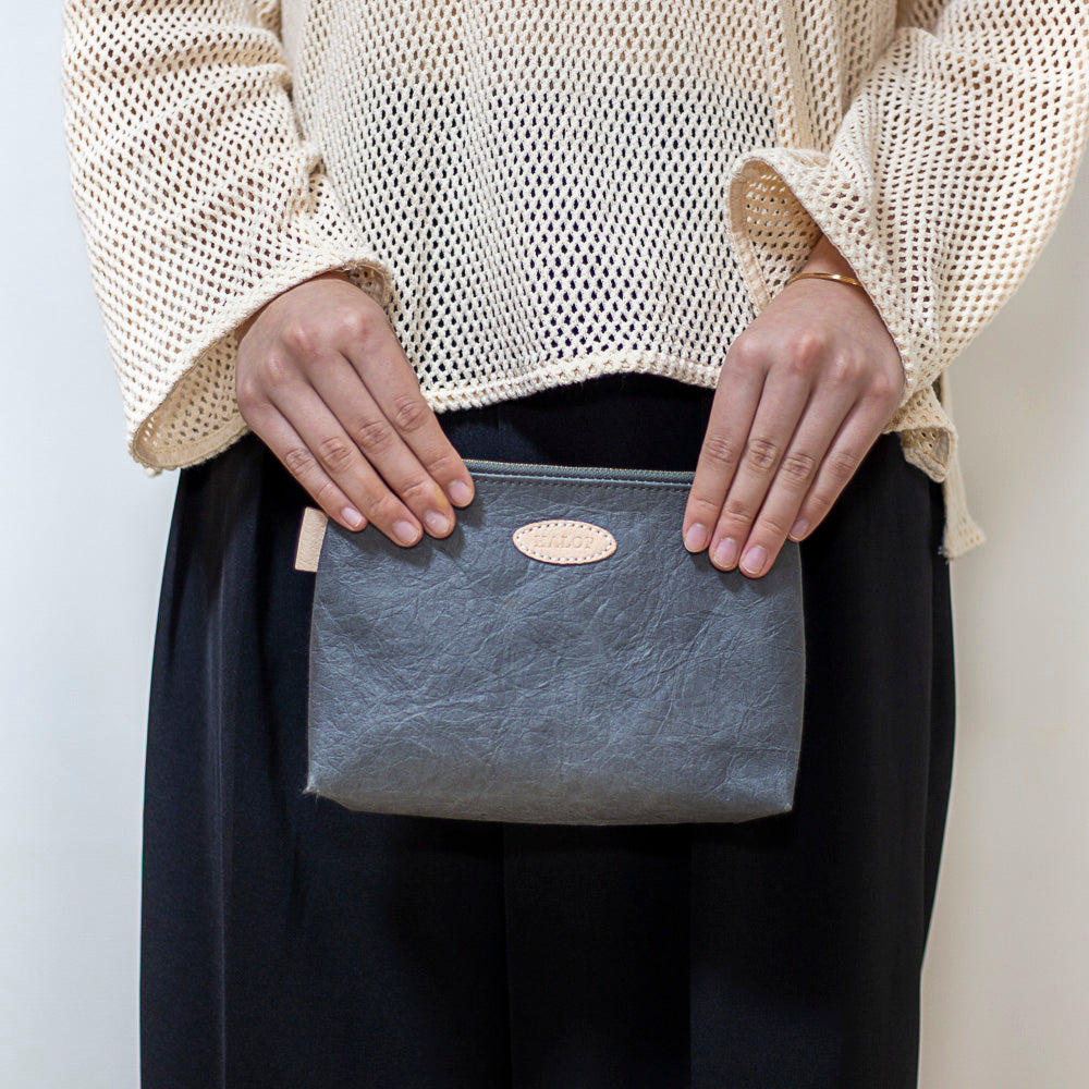 gusset pouch