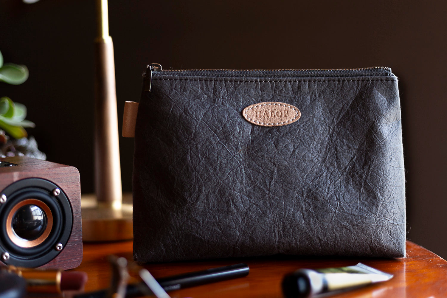 gusset pouch