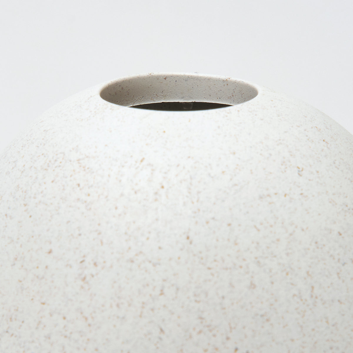 Flower vase