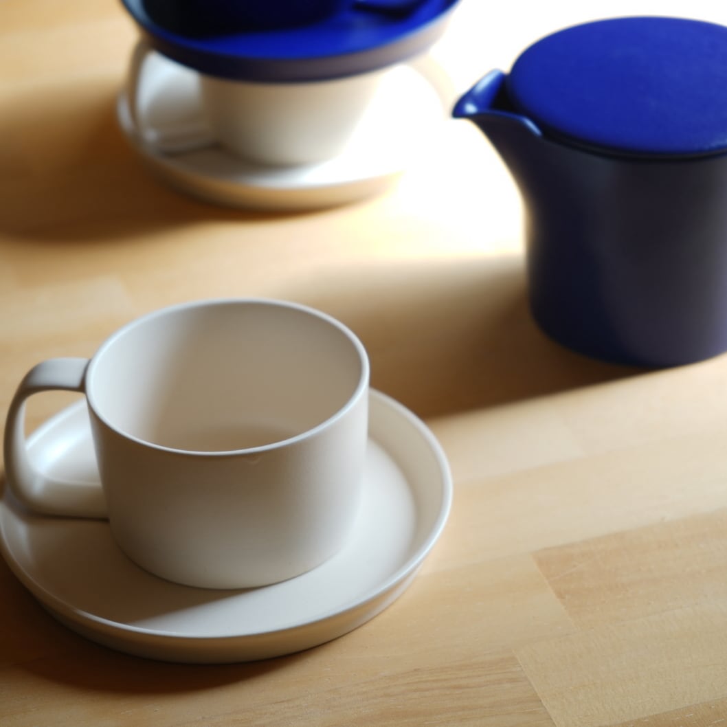 moment cup & sauser set