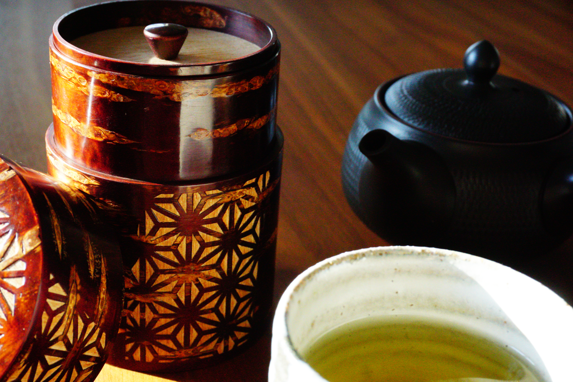 桜樺細工の茶筒