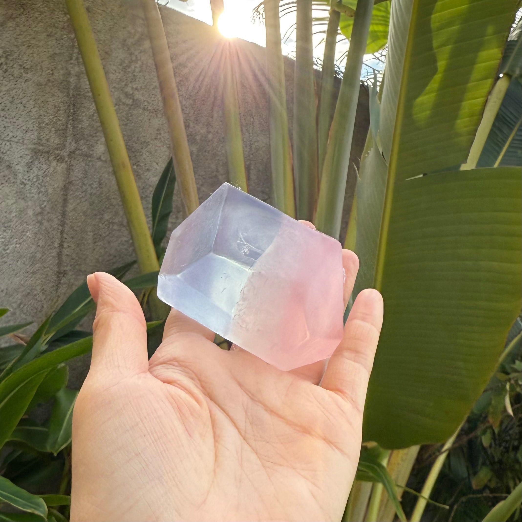宝石石鹸