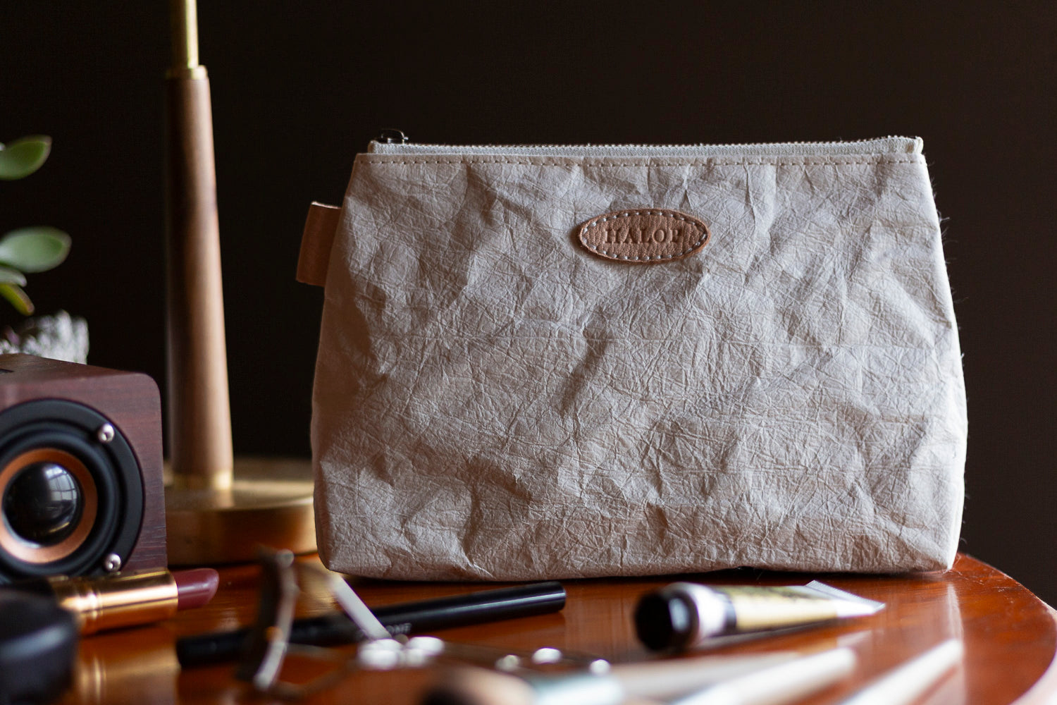 gusset pouch